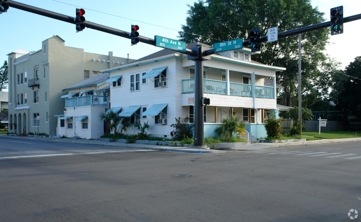 Primary Photo - 779 4th Ave N