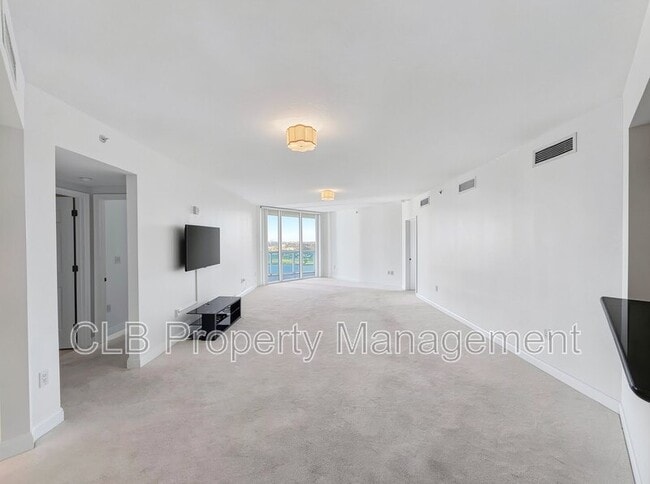 Photo - 231 Riverside Dr Apartment