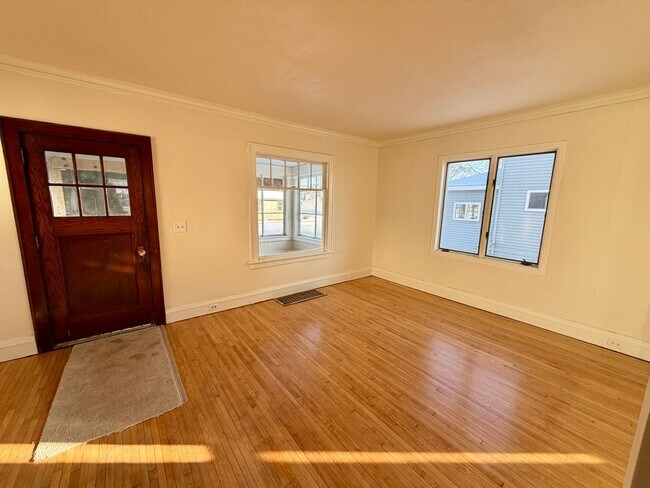 Foto del edificio - 3BR Single Family Home in Superior  - AVAILABLE MARCH