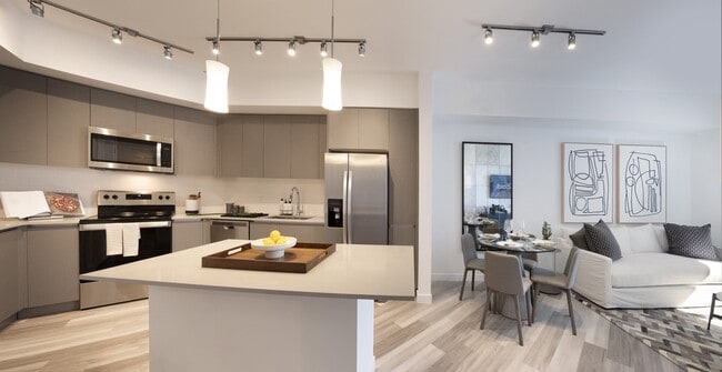 Interior Photo - The Upland at Hialeah