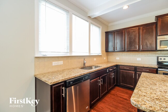 Foto del edificio - 130 Old Homeplace Dr