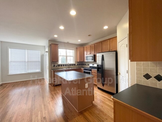 Building Photo - 42570 Magellan Square