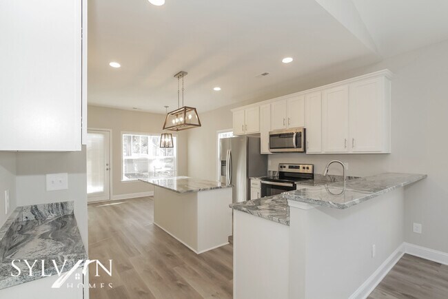 Building Photo - Enjoy living a good life in this 3 bedroom...