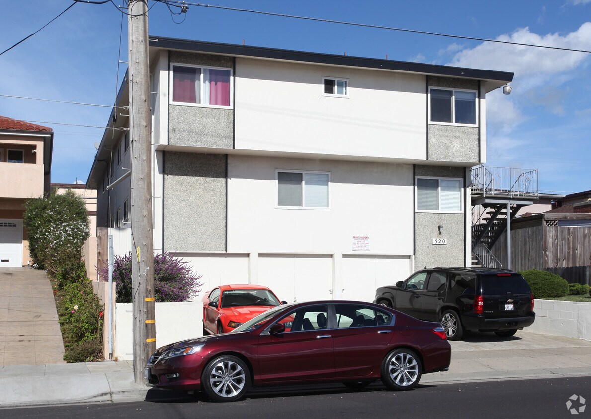 Foto del edificio - 520 Railroad Ave