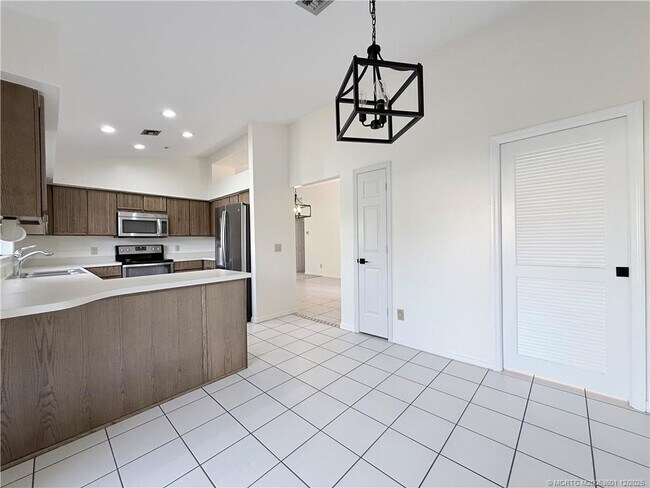 Foto del edificio - 3012 SW Mariposa Cir