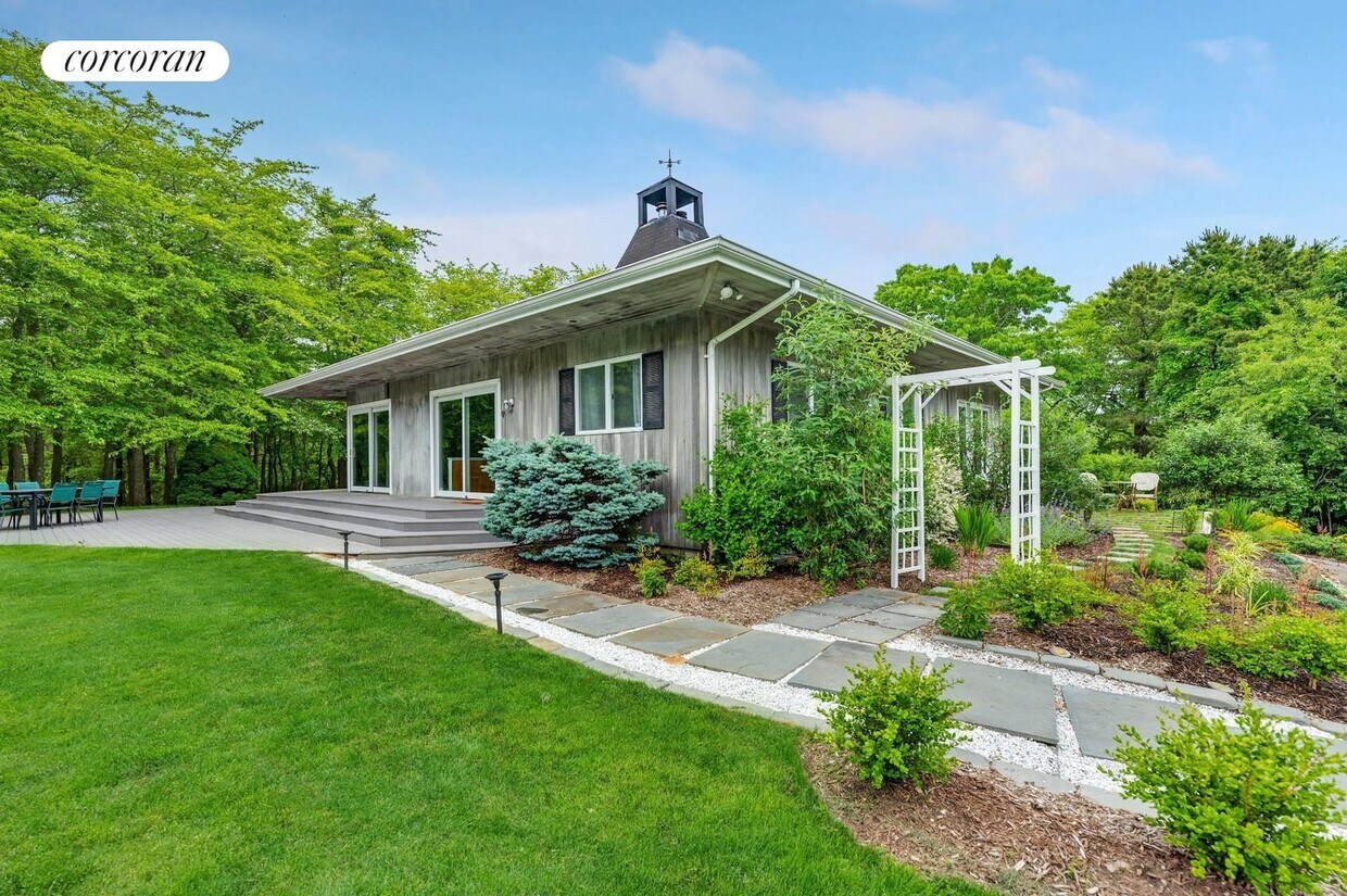 83 Porter Rd, Southampton, NY 11968 House for Rent in Southampton, NY