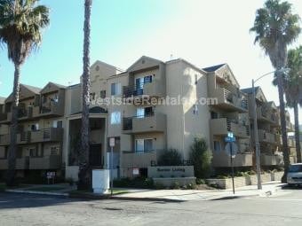 Primary Photo - 1100 Elm Ave