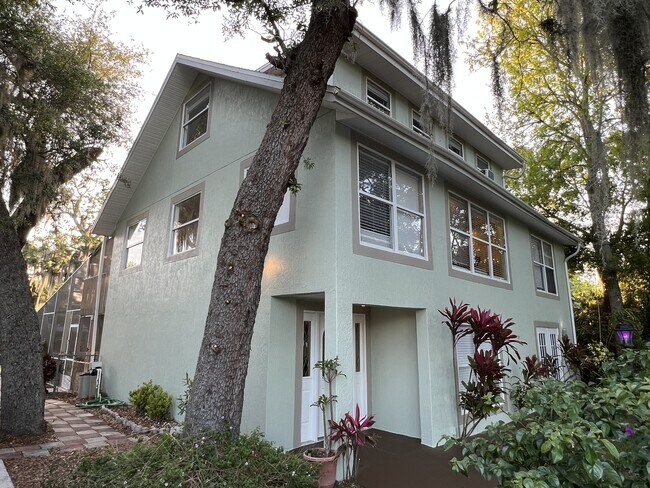 Foto del edificio - 1310 Daytona Ave
