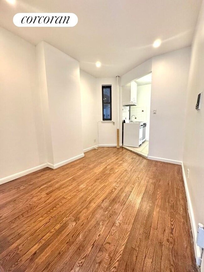 Foto del edificio - 509 E 81st St