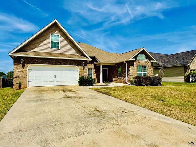 Building Photo - 116 Berkley Cir