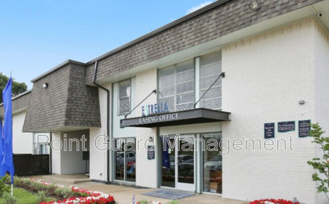 Foto del edificio - 4556 W Kiest Blvd