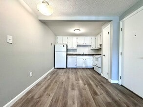 Building Photo - 1 Old Colony Ln