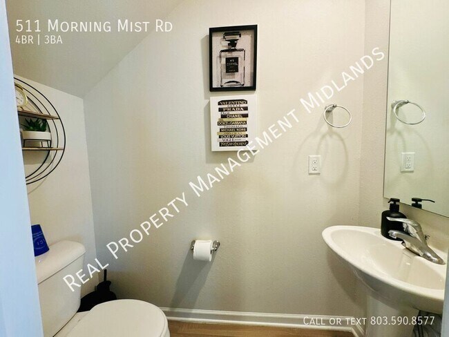 Foto del edificio - 511 Morning Mist Rd