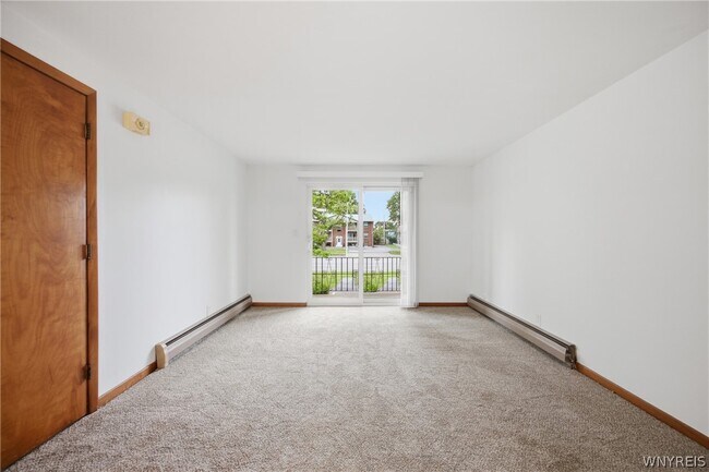 Building Photo - 2500 Sheridan Dr
