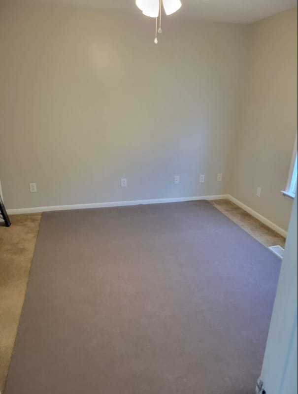 Foto del edificio - 1302 Ben Brewington Ct