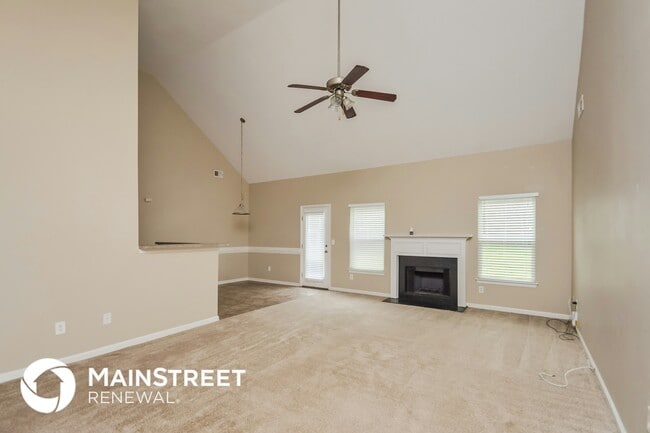 Building Photo - 485 Trousseau Ln