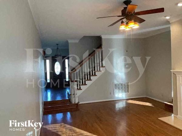 Building Photo - 5812 Ashley Dr