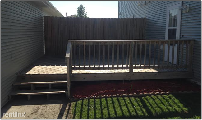 Foto del edificio - 2 br, 1.5 bath Townhome - 5326 6th Ave N