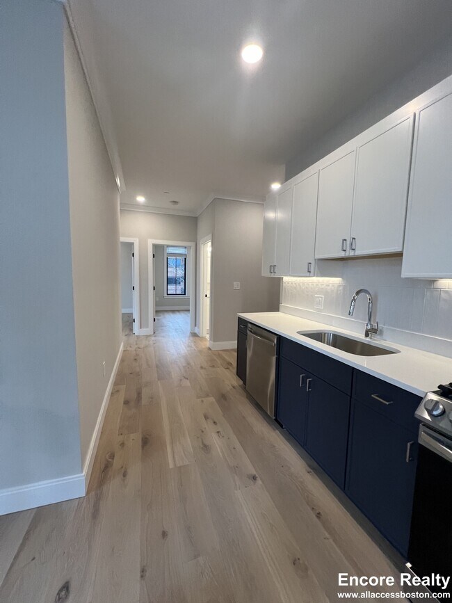 Foto del edificio - 157 Everett St