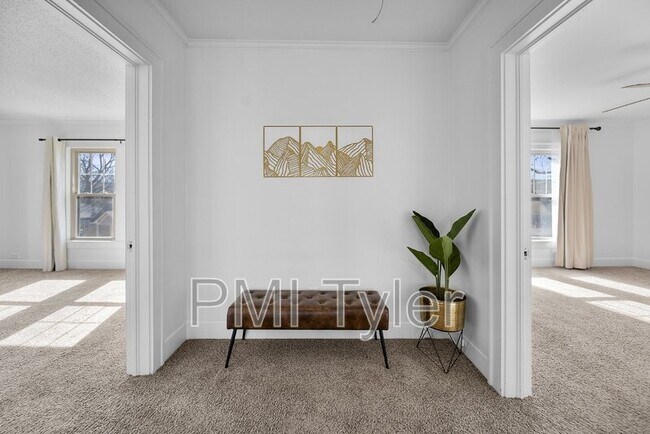 Foto del edificio - 210 E Dobbs St