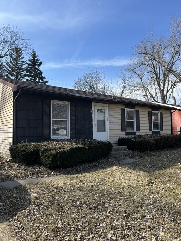 Photo - 5846 Picardy St (Lansing, MI)