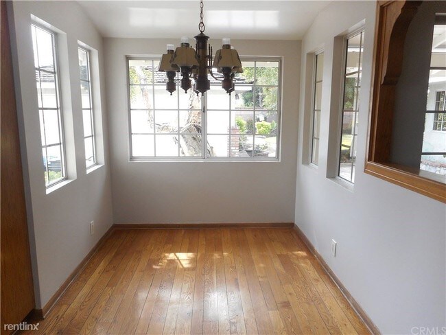 Building Photo - 3 br, 2.5 bath House - 8538 Gainford St