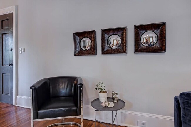 Foto del edificio - 518 Lamar Ave