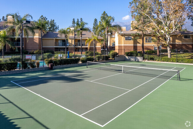 Building Photo - Borgata at Alta Loma