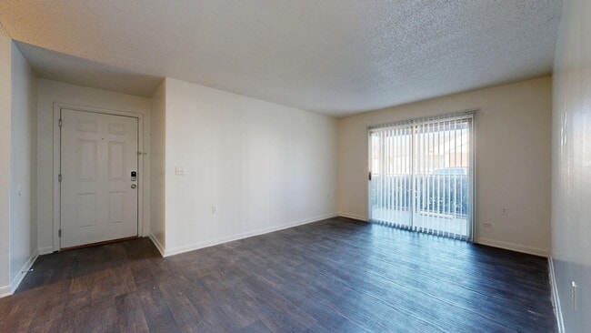 Interior Photo - Brookridge