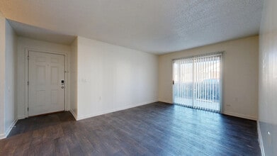 Interior Photo - Brookridge