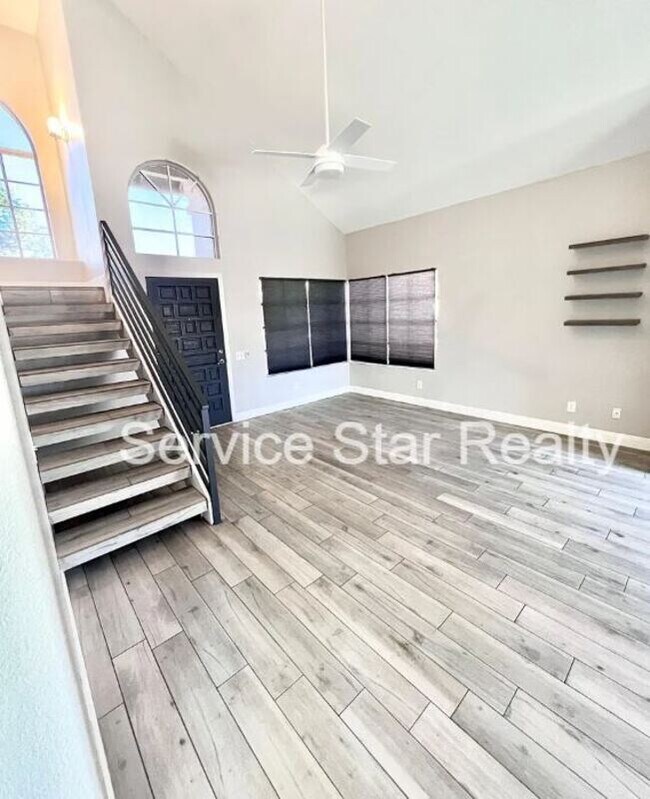 Photo - 3924 E Orchid Ln House