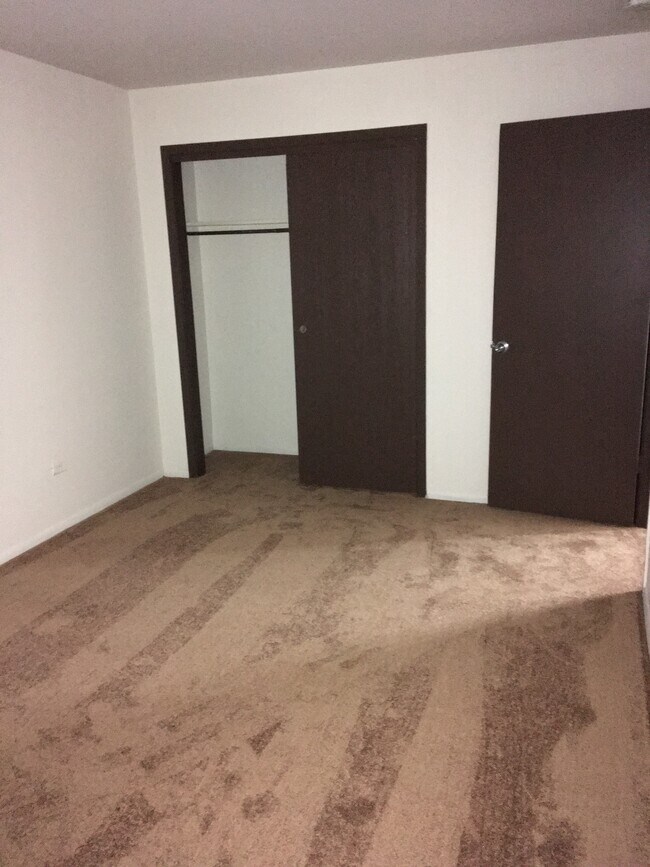 Foto del edificio - 1517 N Silver Ln