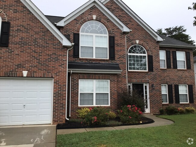 Building Photo - 7673 Natalie Commons Dr