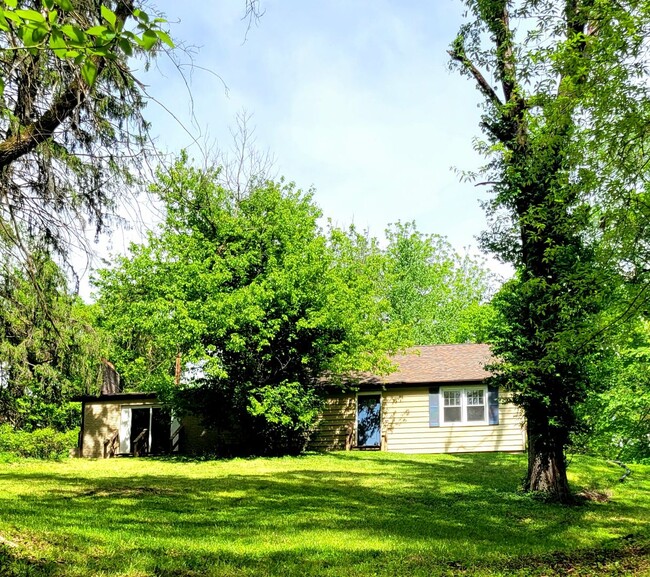 For Rent...300 Bethel, Collinsville - For Rent...300 Bethel, Collinsville House