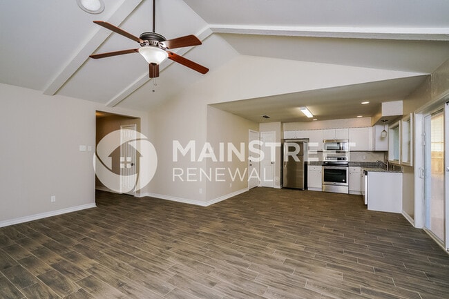 Building Photo - 854 Madison Dr