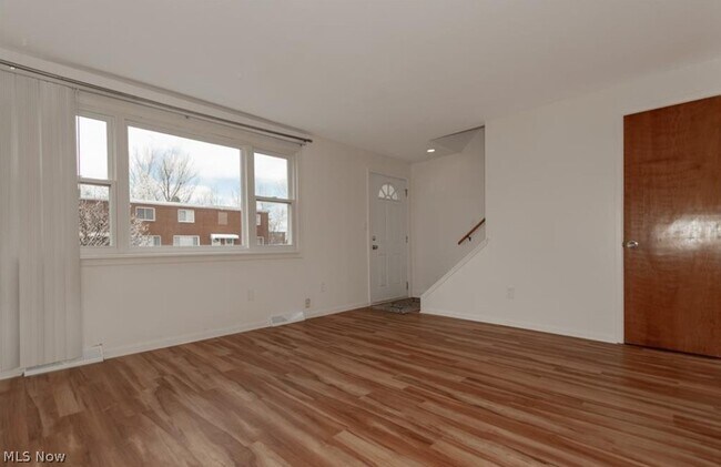Foto del edificio - 1543 Severn Ln