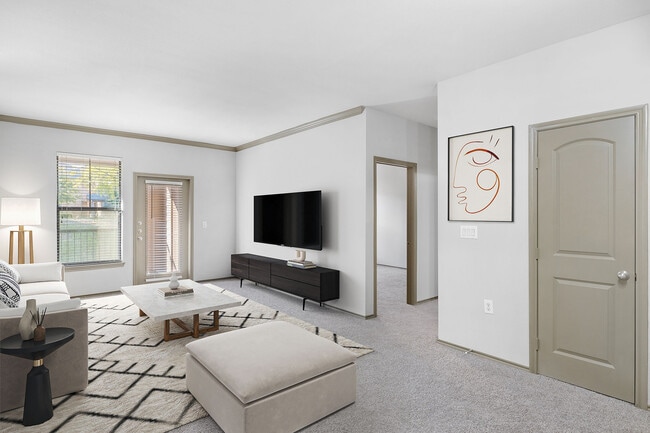 Building Photo - Lakeside Villas (Dallas)