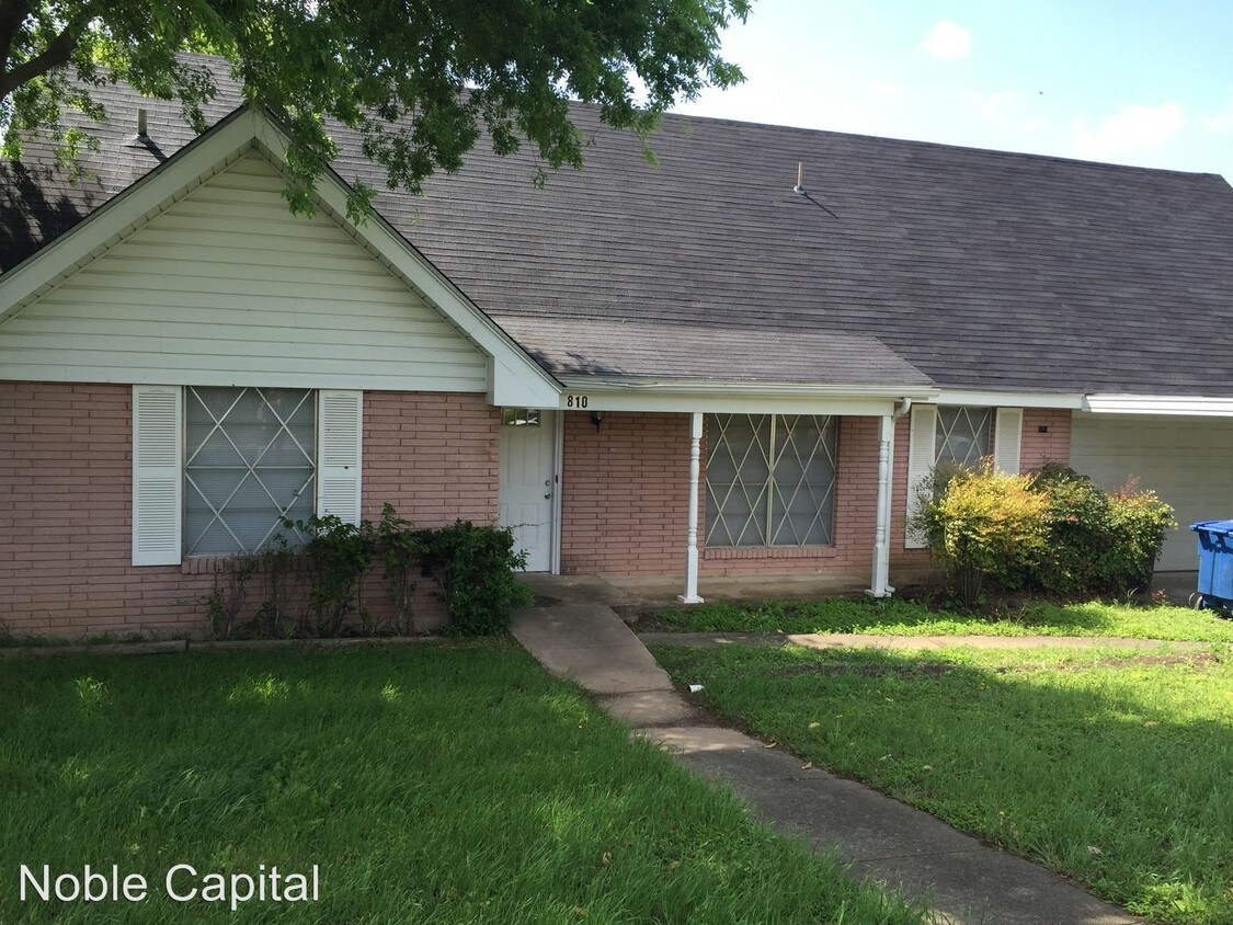 Foto principal - 4 br, 2 bath House - 810 Cobble
