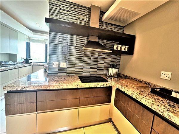 Foto del edificio - 2217 Los Padres Blvd