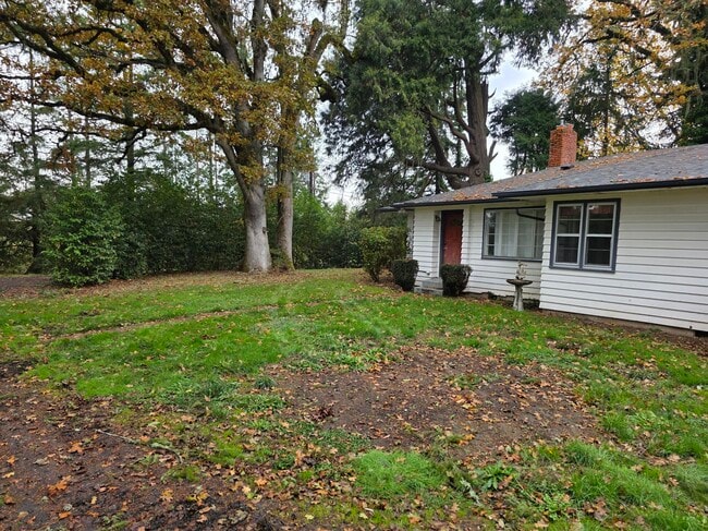 Building Photo - 14020 S Pacific Hwy W