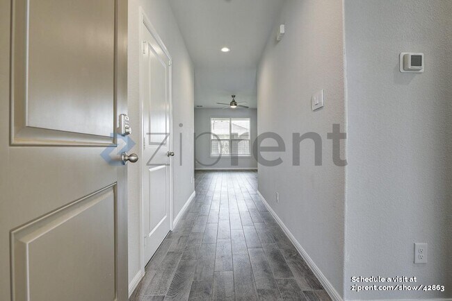 Building Photo - 9720 Fallston Dr