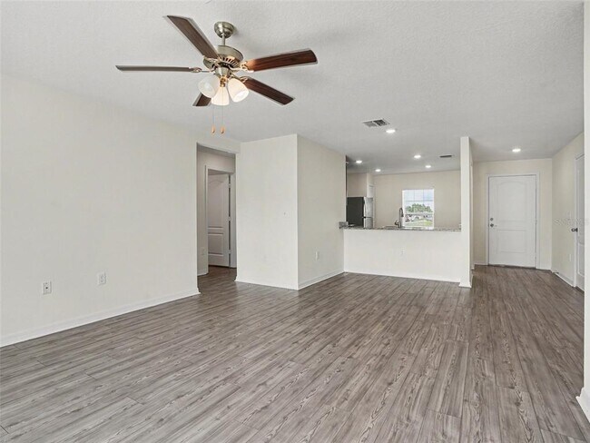 Building Photo - 107 Orchid Ct