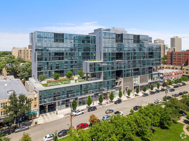 Hyde Park 1 Bedroom Apartments