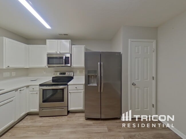 Building Photo - 3029 Decapolis Dr