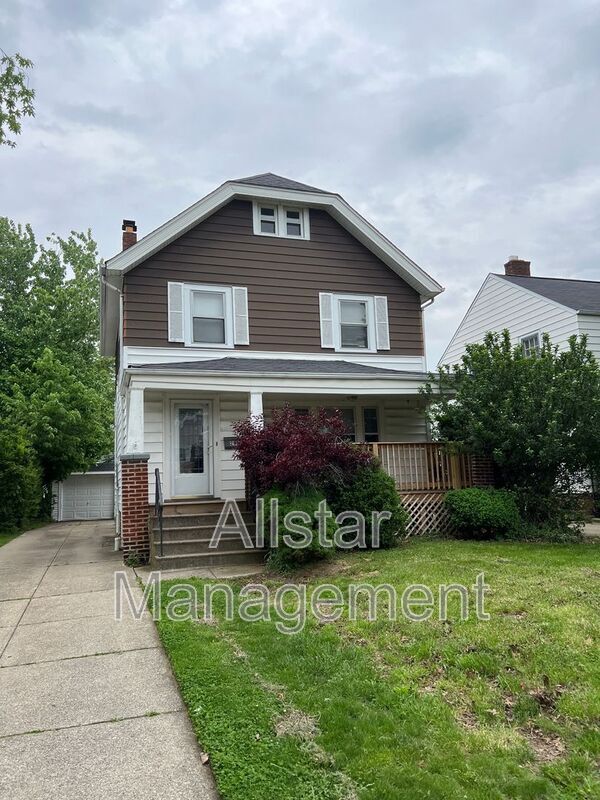 Building Photo - 299 E 197th St