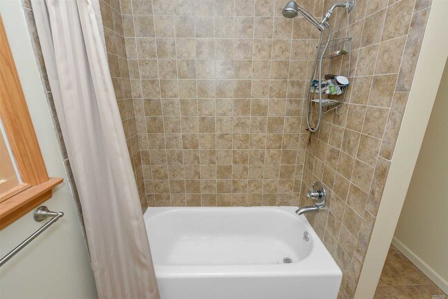 Foto del edificio - 4 Rustic Rd