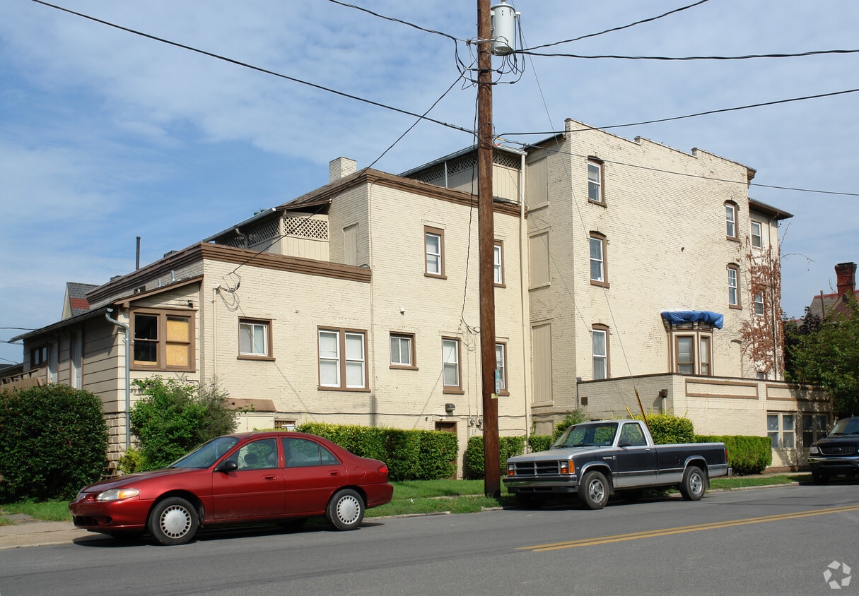 Ulman Manor Apartments in Williamsport, PA