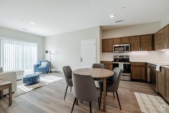 Interior Photo - Dumont at Delano