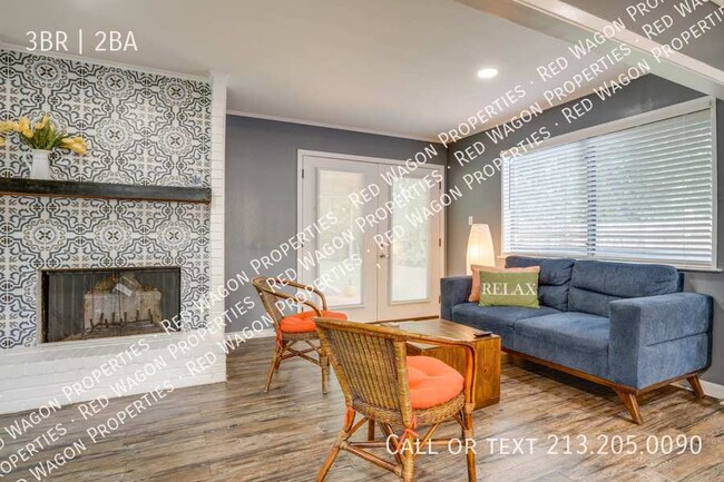 Building Photo - 807 Timilo Dr