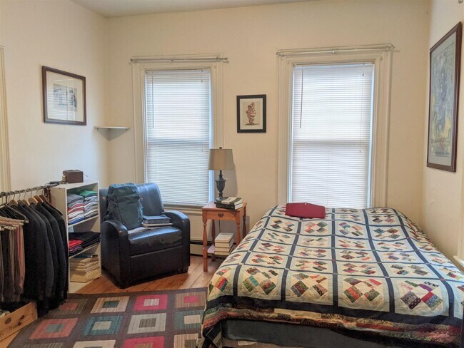 Foto del edificio - 2 Evergreen Sq